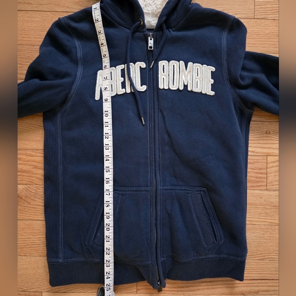 Abercrombie & Fitch Sherpa-Lined Zip Hoodie - XL - Picture 7 of 7
